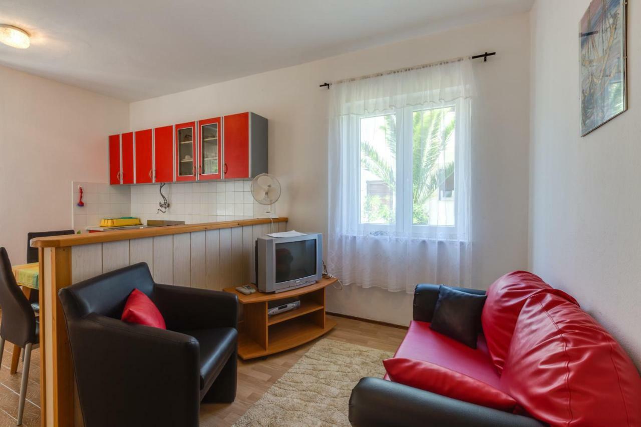 Apartmani Gordana Mali Losinj Ngoại thất bức ảnh