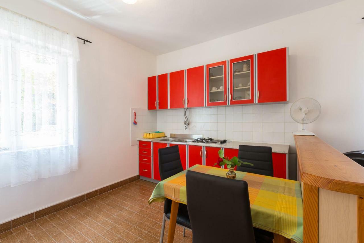 Apartmani Gordana Mali Losinj Ngoại thất bức ảnh