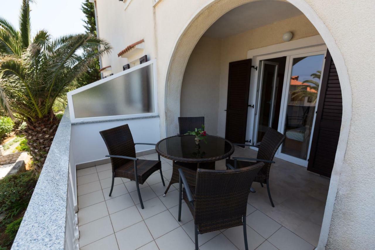 Apartmani Gordana Mali Losinj Ngoại thất bức ảnh